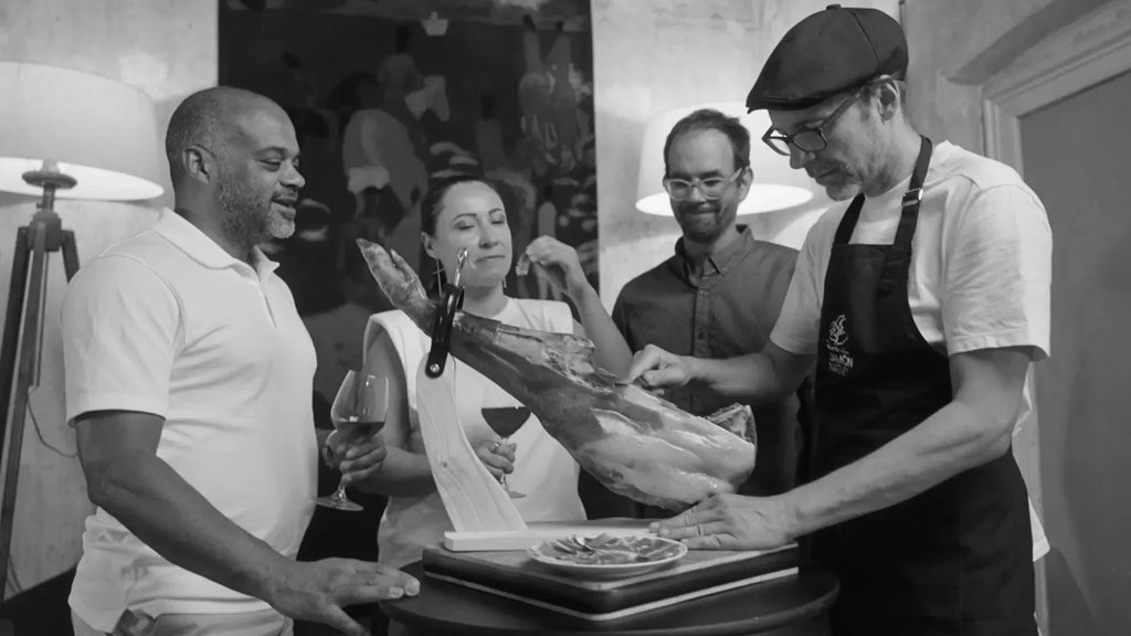 WHAT MAKES US UNIQUE